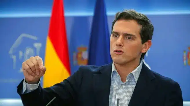 Rivera exige a Sánchez que rectifique y aplique el 155 en Cataluña: "Es una obligación"