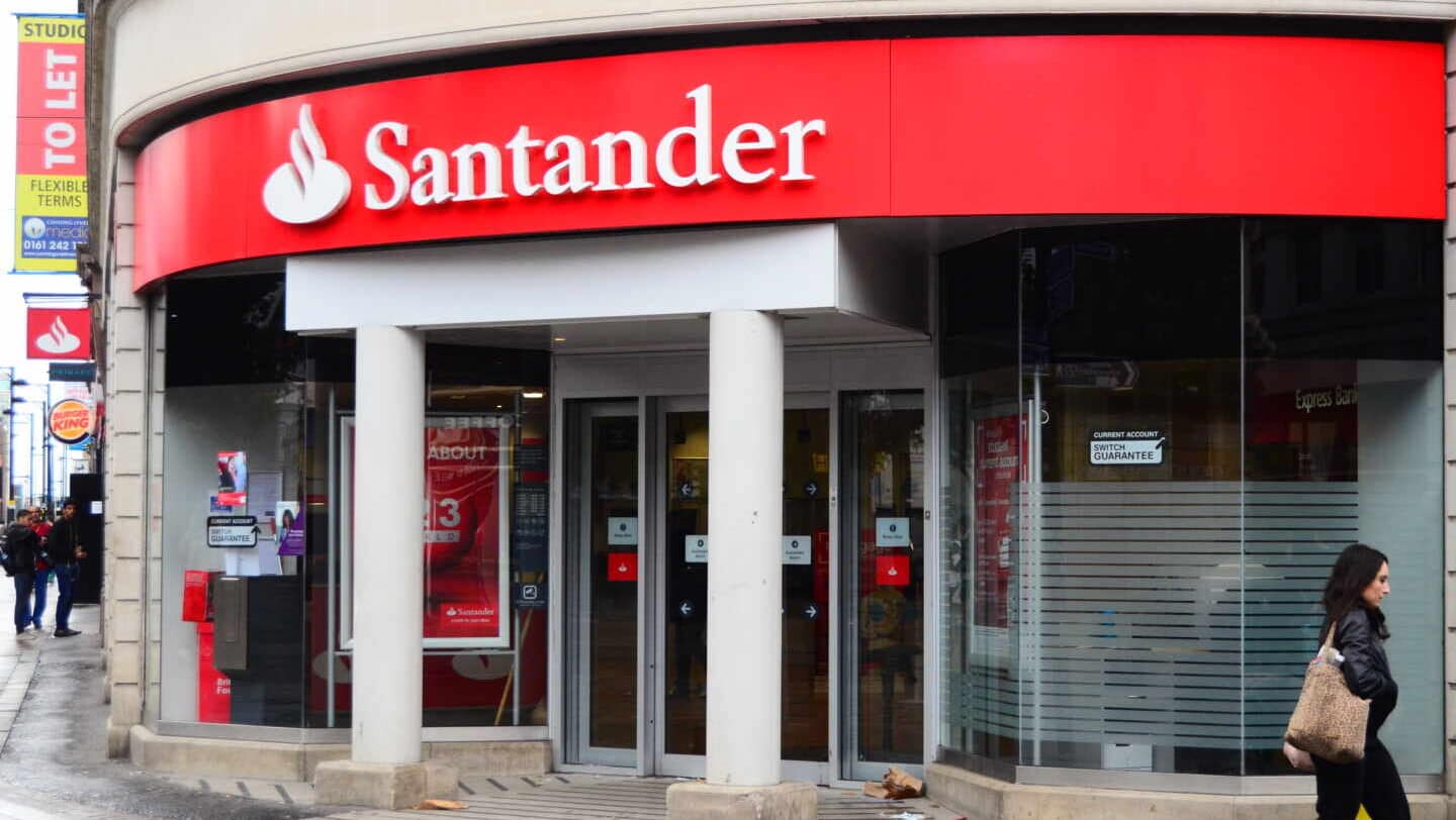 Santander asume un deterioro de 1.500 millones por su negocio en Reino Unido