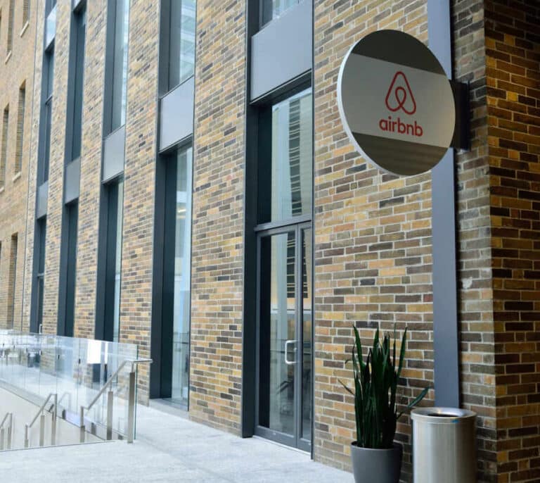 Airbnb anuncia que saldrá a bolsa en 2020