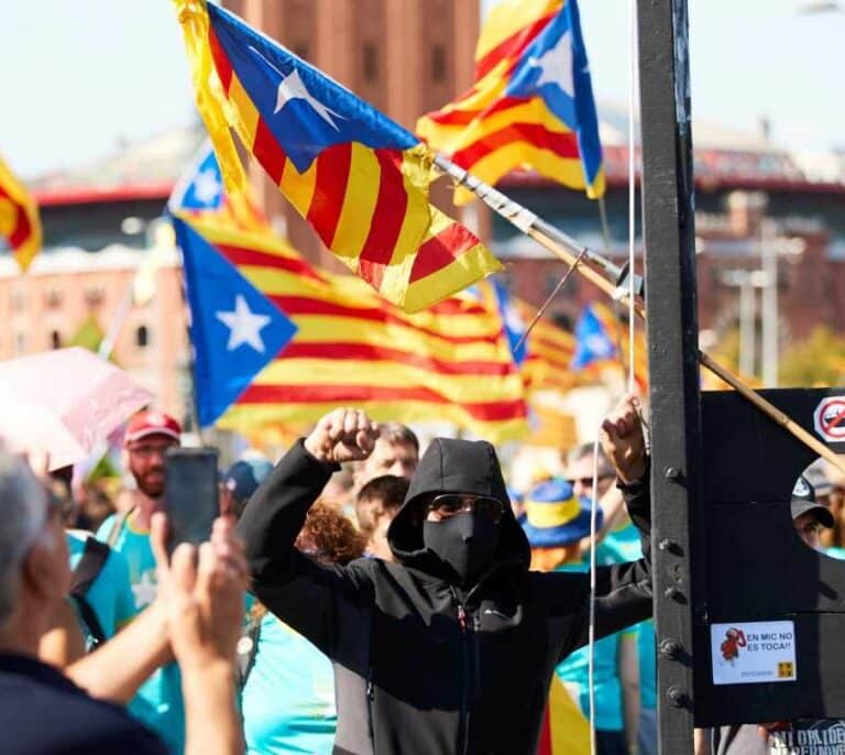ANC y Òmnium impulsarán cinco marchas en Cataluña el día de la sentencia del 1-O