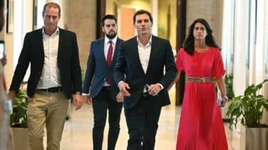 Casado evita comprometerse con la oferta de apoyo a Sánchez de Rivera