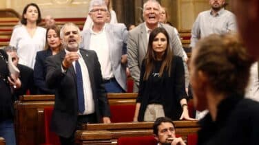 Escándalo en el Parlament: Torrent expulsa al líder de Ciudadanos en pleno debate sobre los CDR