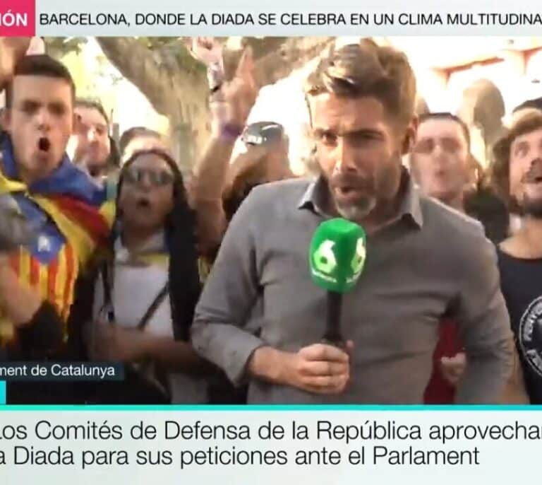 El periodista de La Sexta en ‘la Diada’: “El gesto ha sido malinterpretado, fue irónico”