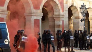 Mossos convocan una protesta ante el Parlament por el "abandono" político