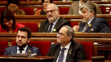 Torra lleva las elecciones a mayo y abre tres meses de 'guerra civil' en el independentismo