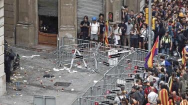 Policías piden que se prohíba el paso de manifestaciones ante la Jefatura en Cataluña