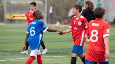 El Barcelona se negó a jugar un torneo internacional porque tenía que vestir una camiseta de España