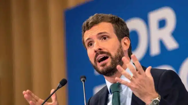 Casado propone un "Plan España" para Cataluña y avisa que la próxima rebelión será digital