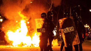 Los CDR incendian el centro de Barcelona en una nueva jornada de violencia