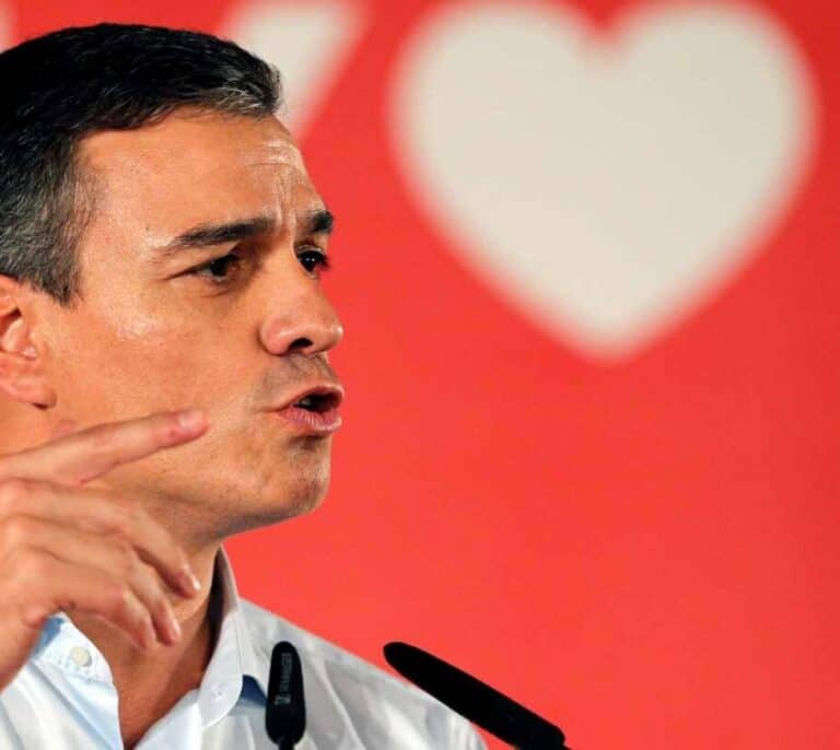 Sánchez promete saldar deudas con las comunidades autónomas antes del 10-N