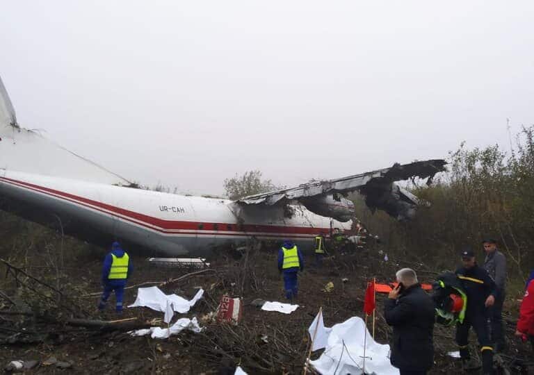 Al menos cinco muertos en Ucrania tras el aterrizaje forzoso de un avión procedente de España