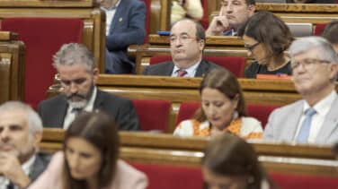 Iceta, involuntario protagonista de la moción de censura a un Torra mudo