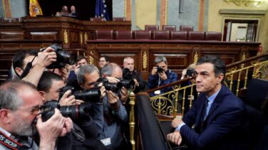 TVE se lía con el audio y la banda sonora de 'El Padrino' suena en la constitución del Congreso