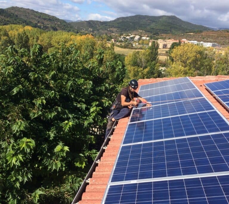 España despilfarró el año pasado energía generada por autoconsumo por un valor de 88 millones