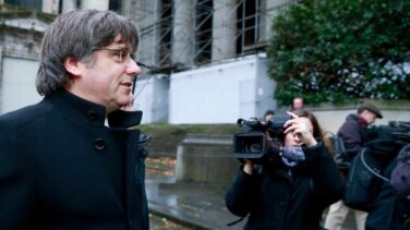 Investigan al 'conseller' de Interior por poner a un mosso como escolta de Puigdemont