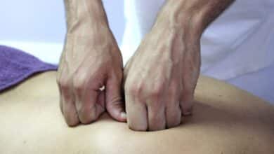 Sanidad califica como pseudoterapias el masaje tailandés y la dieta macrobiótica