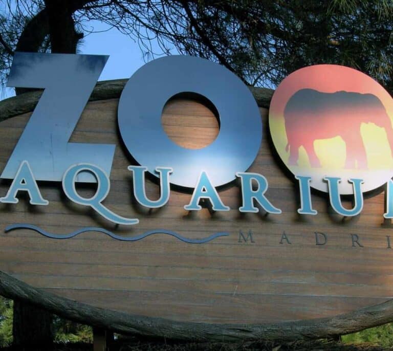 Condenados dos exempleados del Zoo de Madrid por robar 200.000 euros a través de "una taquilla fantasma"