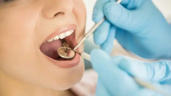 Un dentista indemnizado con 16.000 euros tras ser reconocido como falso autónomo