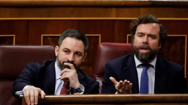 Guerra en el Congreso: Vox acusa al PP de aislarles en connivencia con el PSOE