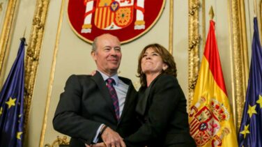 Jueces y fiscales creen que Sánchez despachará con Delgado la "desjudicialización" del 'procés'