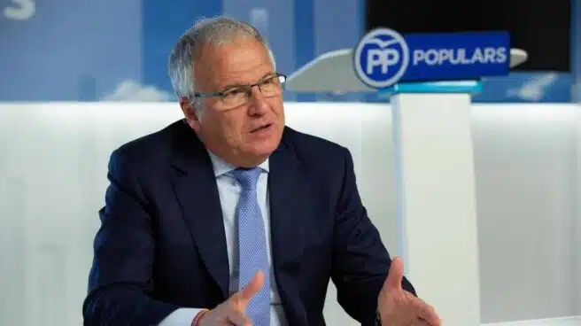 Bou (PP) cree que fue un "error" la elección de Álvarez de Toledo como candidata
