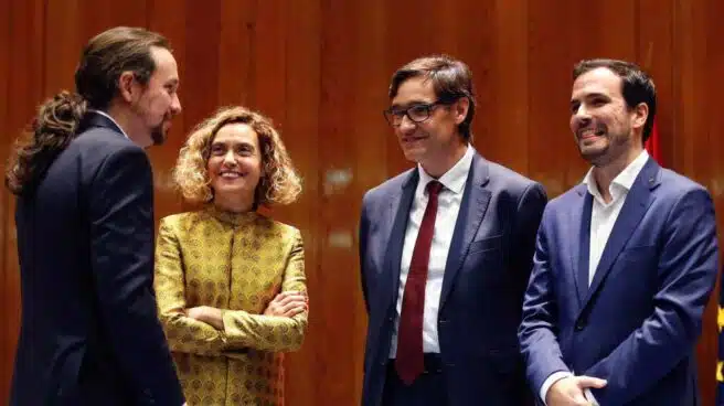 Pablo Iglesias promete fidelidad en su toma de posesión: "El Gobierno tendrá una sola palabra"