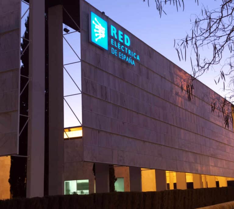 Red Eléctrica e IBM lanzan una solución para gestionar activos de las redes eléctricas