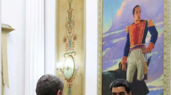 El Gobierno se desmarca de la visita de Zapatero a Maduro y Delcy Rodríguez: “Viajó como ciudadano particular”