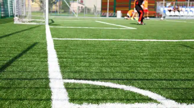 Muere un niño de 12 años tras desmayarse jugando al fútbol en Huécija