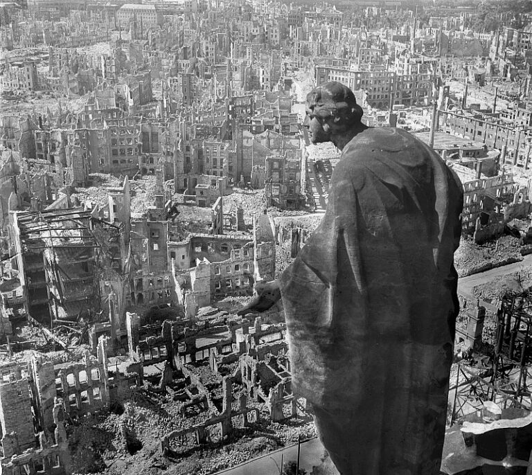 La destrucción de la 'Florencia del Elba': 75 años del bombardeo aliado de Dresde