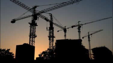 Ni obras ni viviendas: el crédito bancario se aleja de la construcción y el inmobiliario
