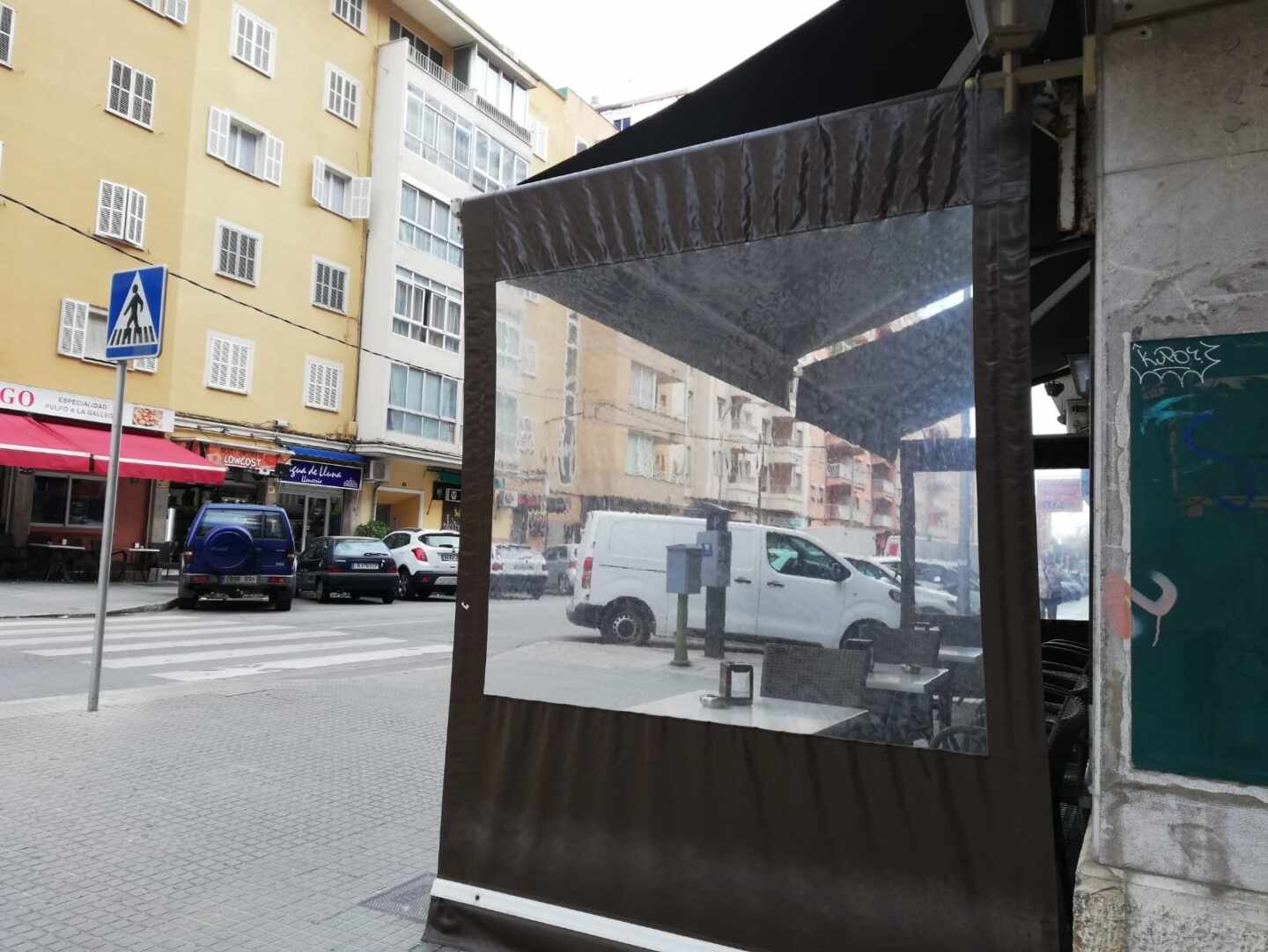 El Ayuntamiento de Madrid clausura las terrazas y aconseja cerrar bares y restaurantes