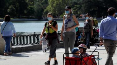 Madrid cerrará los parques por la noche y las piscinas desde el 1 de septiembre