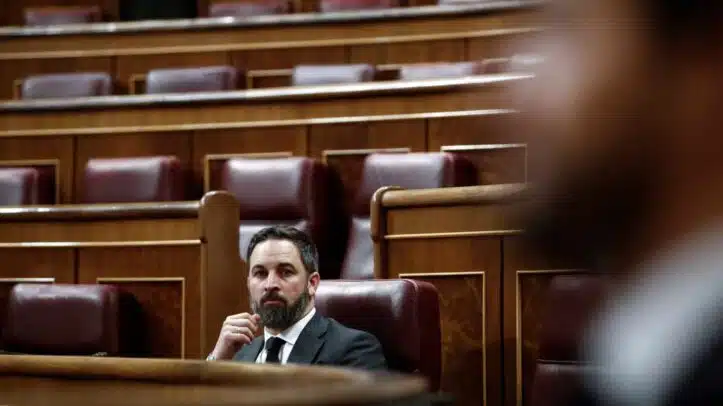 La imputación de Podemos da oxígeno a la moción de Vox y presiona a Casado