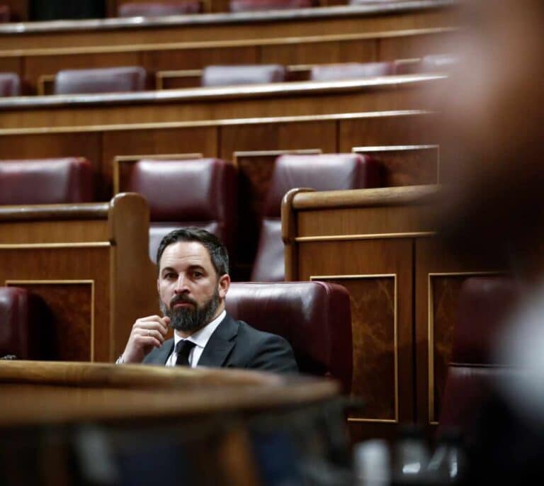 La imputación de Podemos da oxígeno a la moción de Vox y presiona a Casado