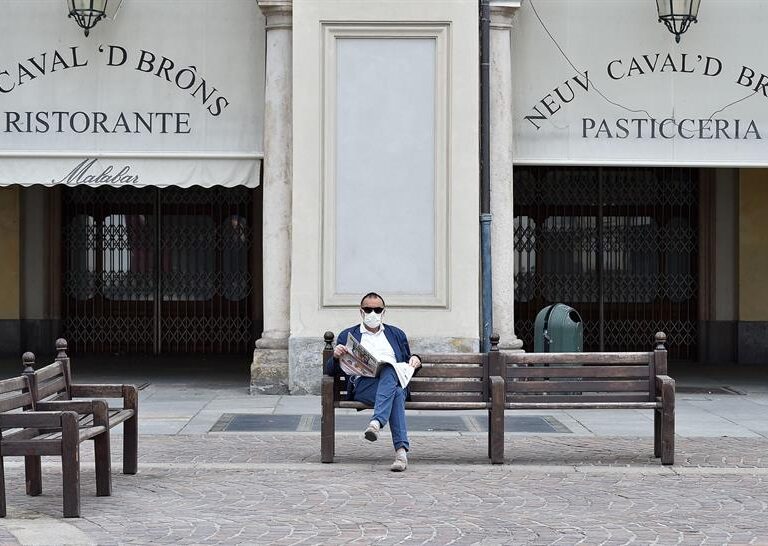 Italia cierra teatros y cines, y limita el horario hasta las 18.00 a bares y restaurantes