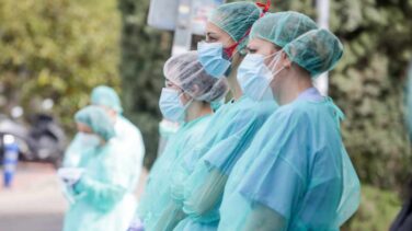 El Consejo General de Enfermería da a conocer que 70.000 profesionales podrían haber estado contagiados