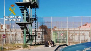 Melilla registra uno de los saltos de la valla más violento de los últimos meses