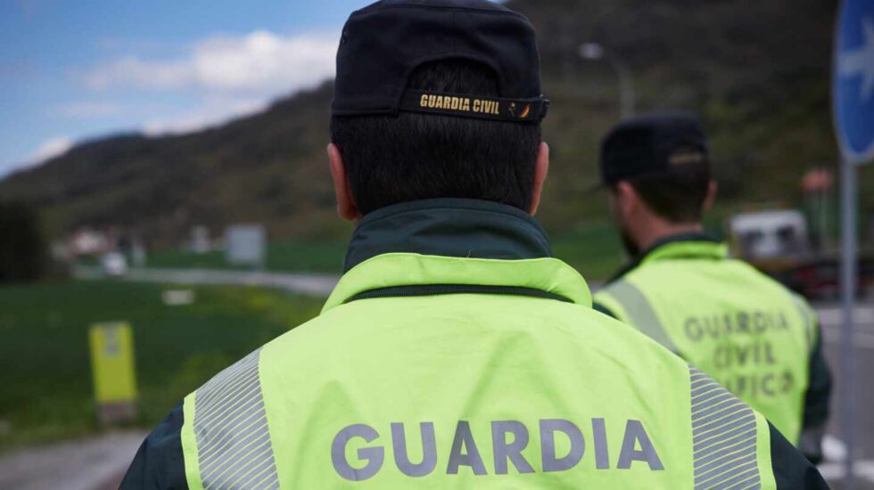 Cuatro muertos y un herido grave tras salirse un vehículo de la calzada en Moraleda de Zafayona