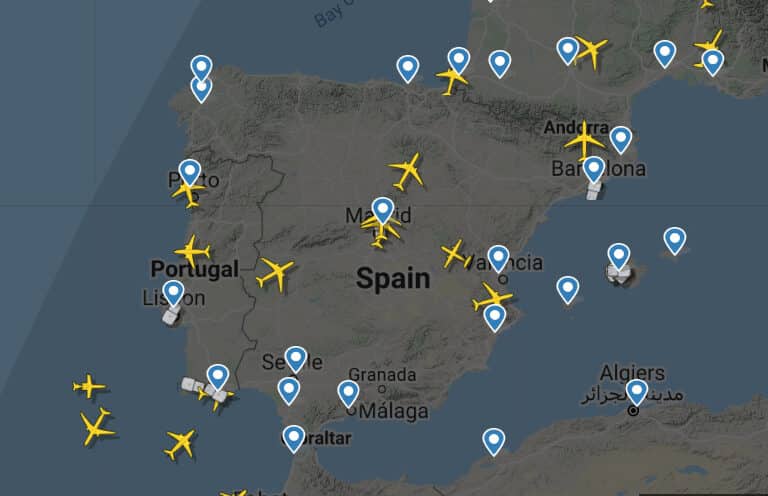 Los cielos españoles se quedan sin aviones: de 4.800 a 450 vuelos al día en dos semanas