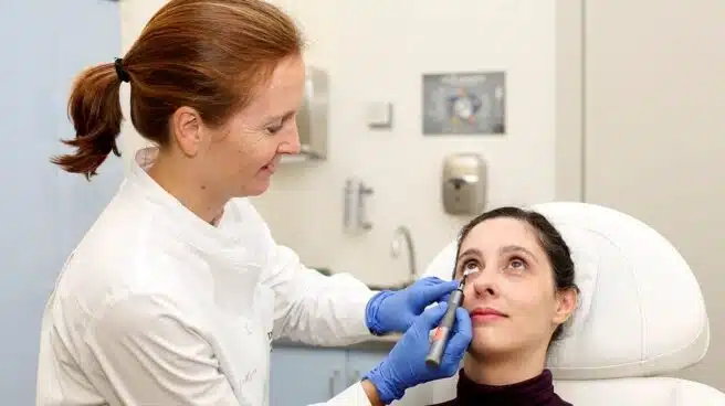 Oftalmólogos piden extremar la protección de los ojos para evitar el contagio