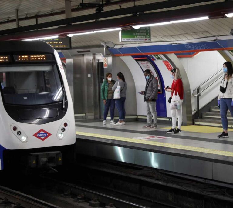 Metro de Madrid controlará desde el lunes el aforo en las estaciones más concurridas