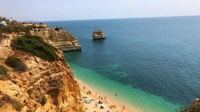 Portugal, con 6 muertos en las últimas 24 h, reabrirá sus playas el 6 de junio