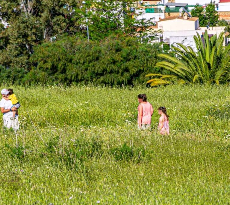 Las salidas de los niños y la práctica deportiva se podrá adelantar o atrasar dos horas