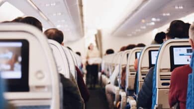 El Gobierno renuncia a obligar a las aerolíneas a dejar asientos vacíos en los aviones