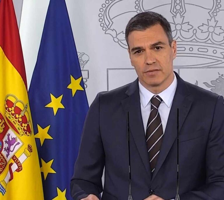 Sánchez culpa al PP de su pacto con Bildu y descarta cambios en el Gobierno