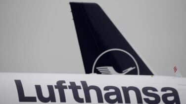 Lufthansa dispara sus números rojos y pierde 2.100 millones en tres meses por el Covid-19