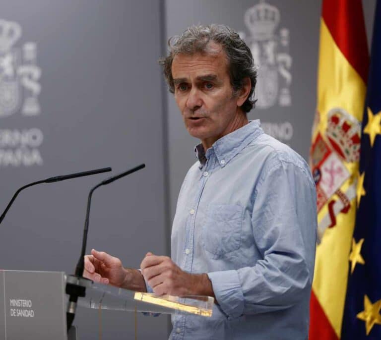 Simón alerta de la "relevancia" del rebrote de Aragón por la transmisión "no detectada"