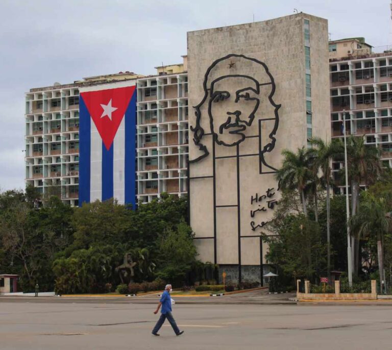 Por qué Cuba y Venezuela deben importarnos