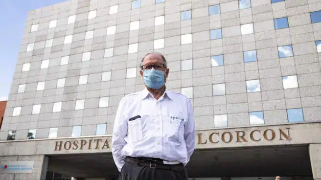 Porfirio, el cura que se encerró con los enfermos en el hospital de Alcorcón
